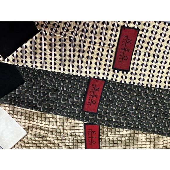 Vintage Bill Blass Neo Silk Neckties Set of Three - Picture 6 of 6
